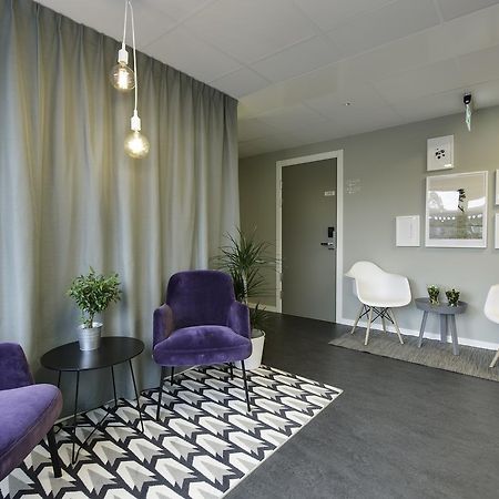 Hotell Eken Moelndal Buitenkant foto