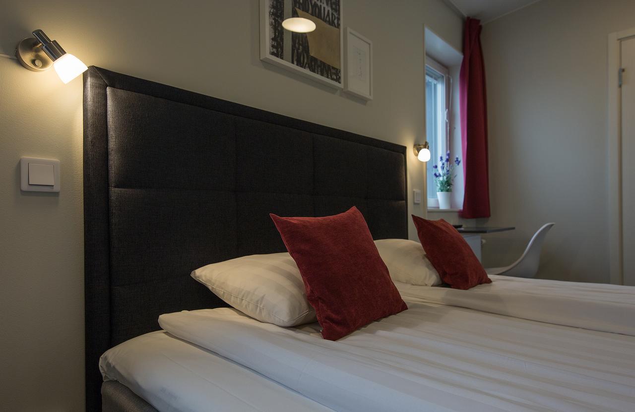 Hotell Eken Moelndal Buitenkant foto
